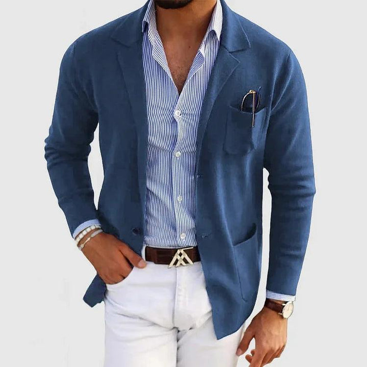 Elegant knitted cardigan with pockets for men