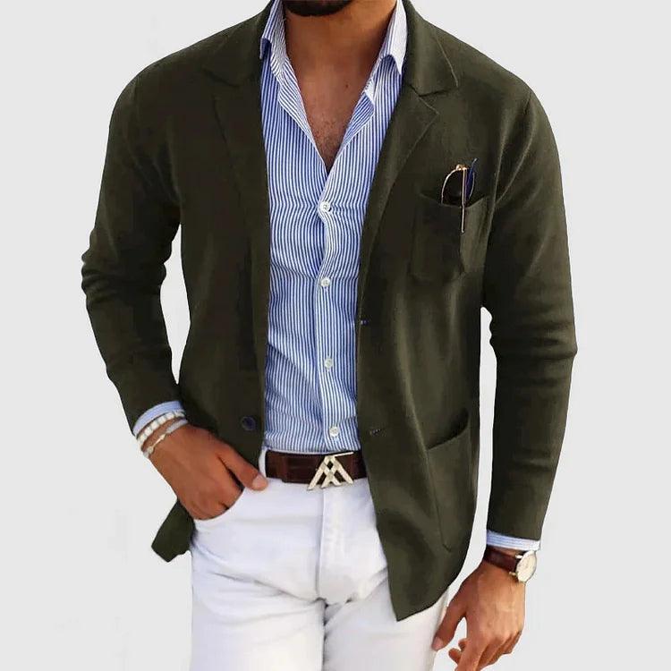 Elegant knitted cardigan with pockets for men