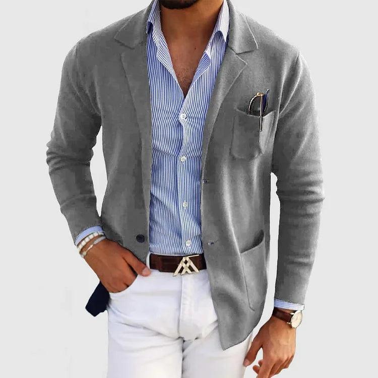 Elegant knitted cardigan with pockets for men