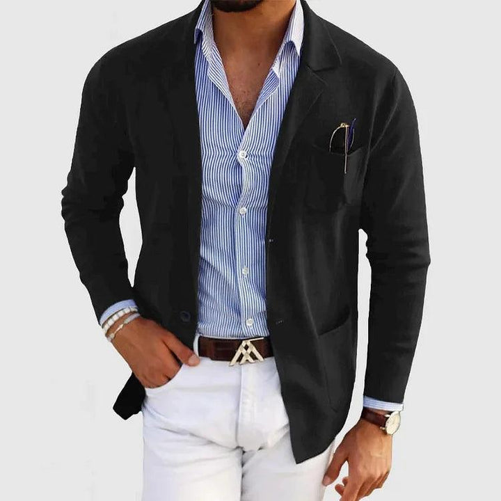 Elegant knitted cardigan with pockets for men