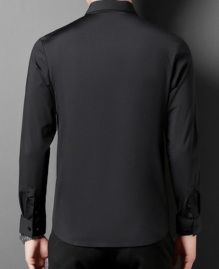 Slim wrinkle-resistant dress shirt for men